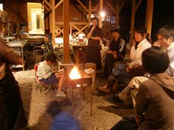 wat 仲間たちとキャンプ