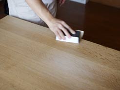 ダイニングテーブル オイル仕上げ へこみ 傷 お手入れ方法