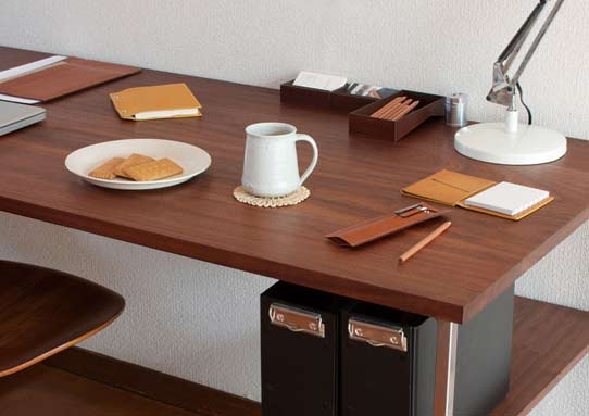 フラスコ 「営む暮らしの家具・道具・器」展示会