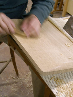 Norito Chair ノリト・チェアー 座面 削り出し 無垢材