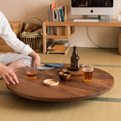 TataMaru タタマル ちゃぶ台 低い状態 無垢材 折りたたみ構造 ステンレス